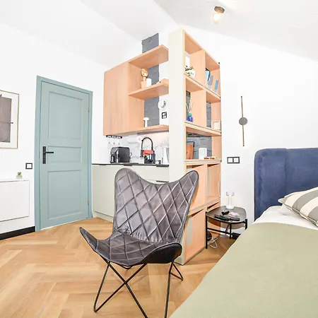 Homly Nook Lejlighed