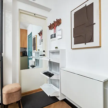 Homly Nook *