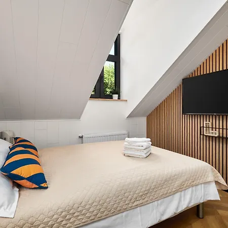 Homly Nook *