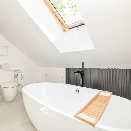 Homly Nook *