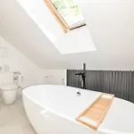 Homly Nook *